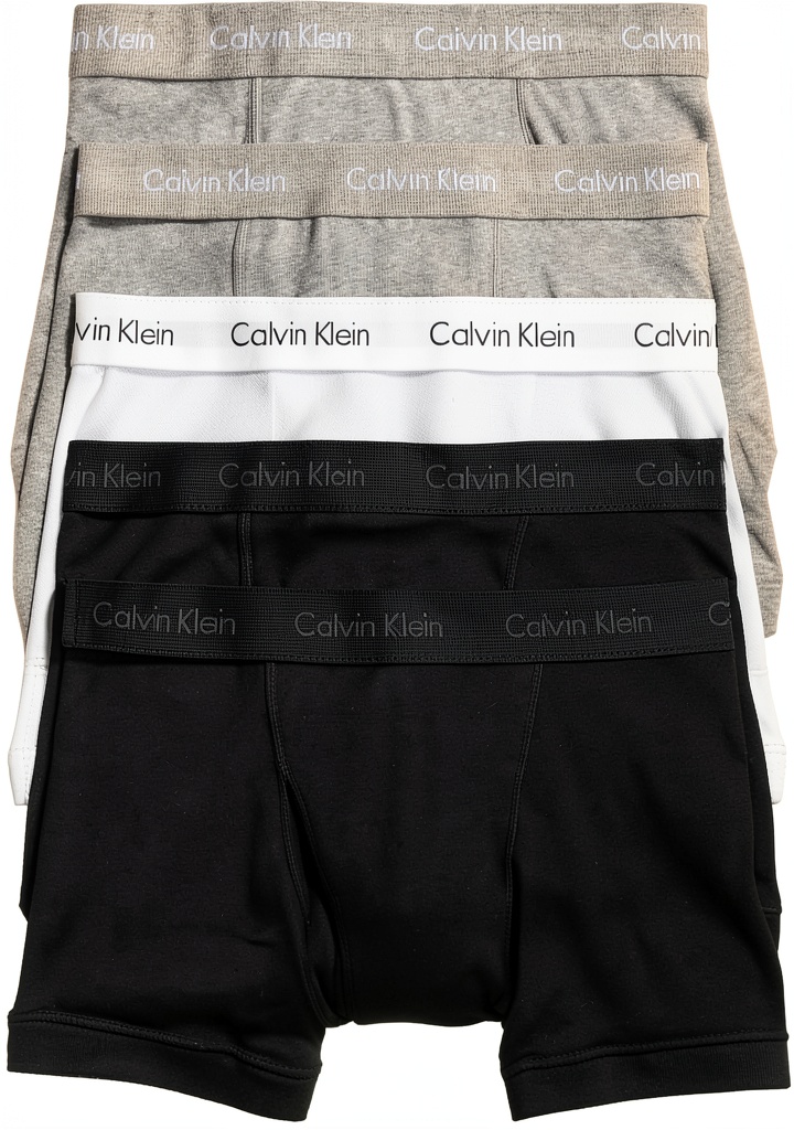 Lot de caleçons Calvin Klein dépliés montrant les coloris assortis